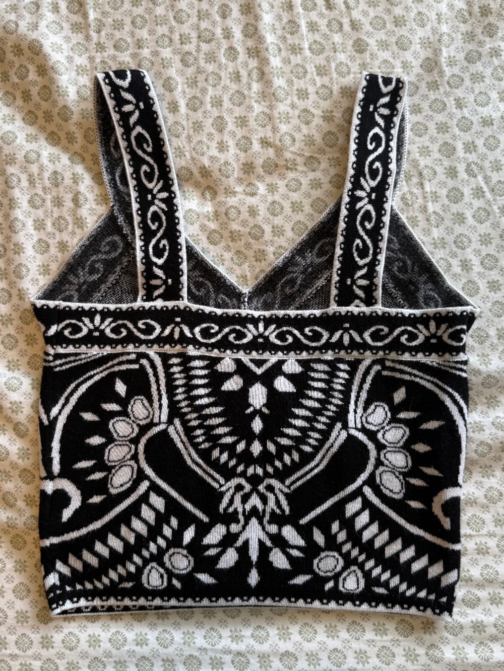 Express Patterned Crop Top - Picture 2 of 3